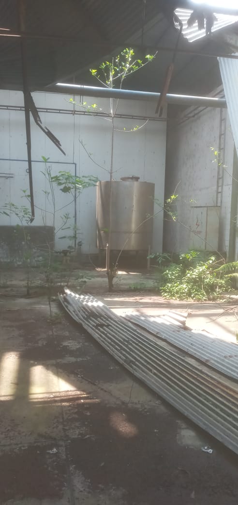 beli bongkaran bekas gudang
